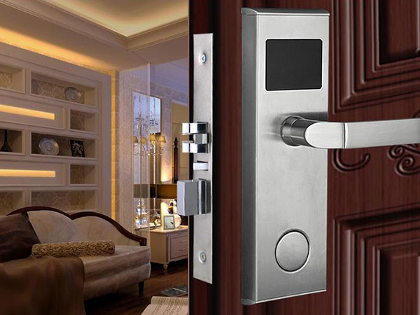 凤山24小时上门开锁公司